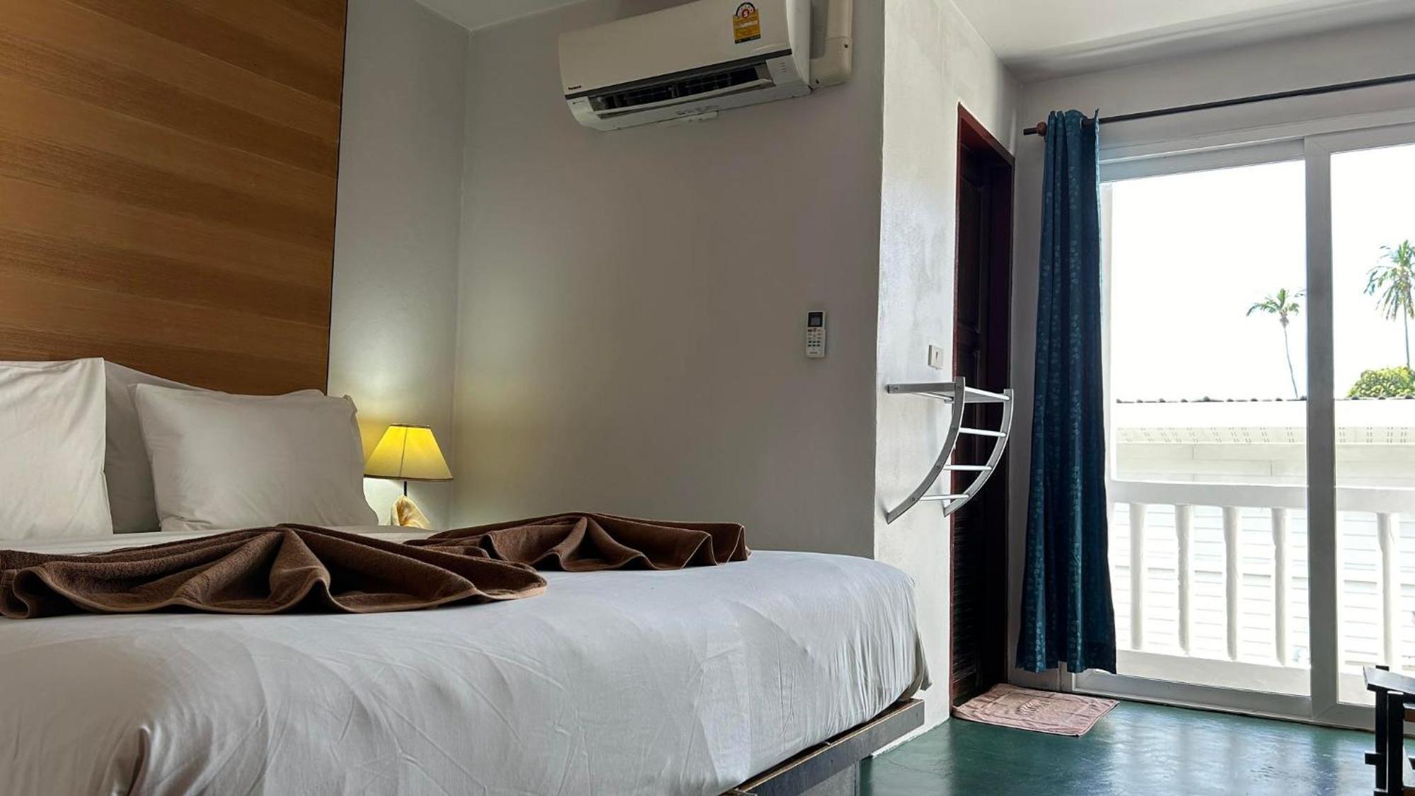 พีพี อินซูล่า Hotel เกาะพีพี ภายนอก รูปภาพ