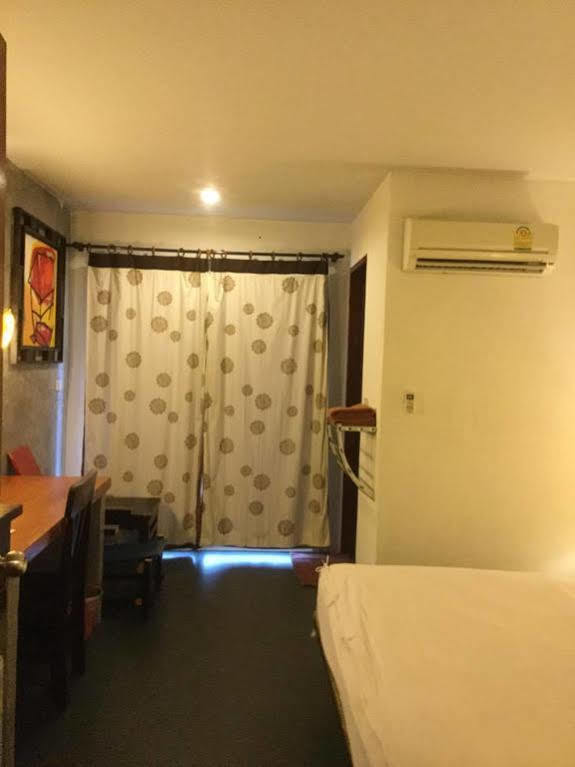 พีพี อินซูล่า Hotel เกาะพีพี ภายนอก รูปภาพ