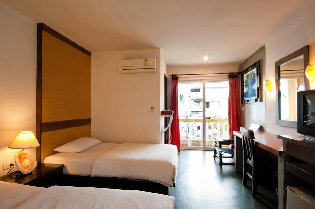 พีพี อินซูล่า Hotel เกาะพีพี ภายนอก รูปภาพ