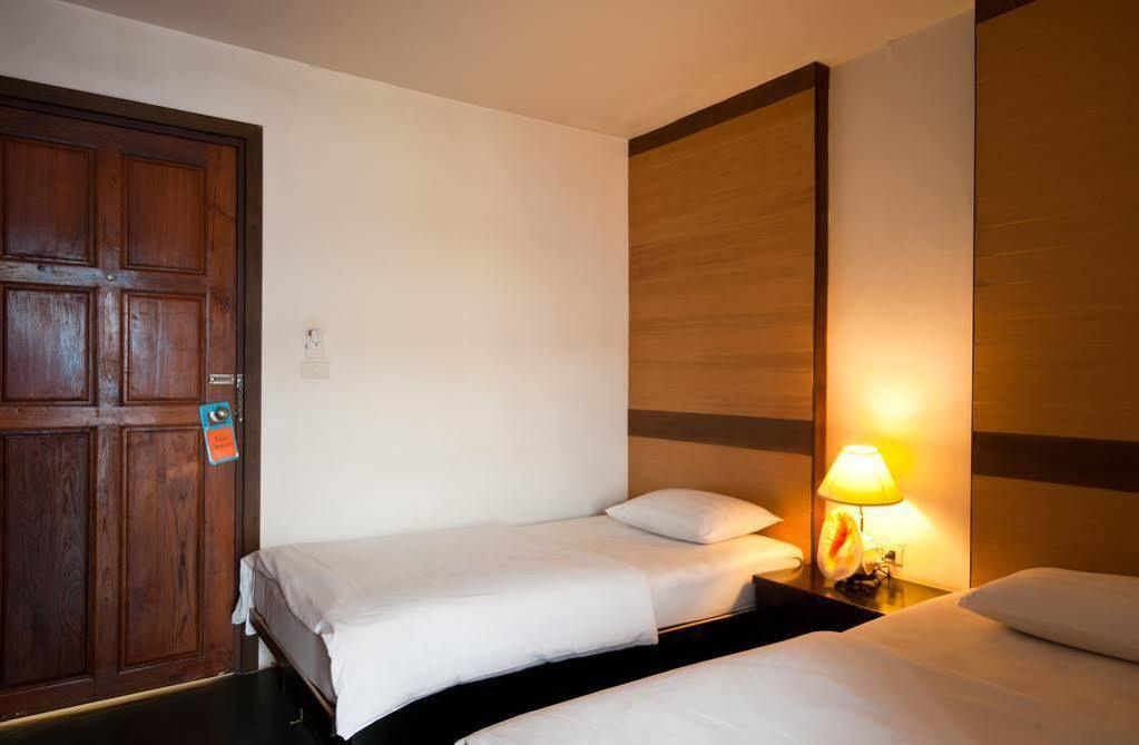 พีพี อินซูล่า Hotel เกาะพีพี ภายนอก รูปภาพ